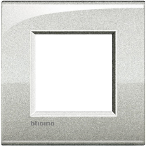 Рамка прямоугольная Legrand BTicino LivingLight 2 мод Серое небо, Legrand, купить, цена, доставка, безопасность фото 2 Рамка прямоугольная Legrand BTicino LivingLight 2 мод Серое небо Legrand — купить по цене от 1 310 ₽ | ПрофБезопасность фото 2