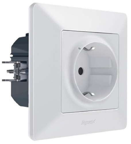 Умная розетка Valena Life Netatmo 1-м. шторки IP41 16А белый Legrand — купить по цене от 6&nbsp;325 ₽ | ПрофБезопасность