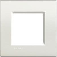 Рамка прямоугольная Legrand BTicino LivingLight 2 мод белый