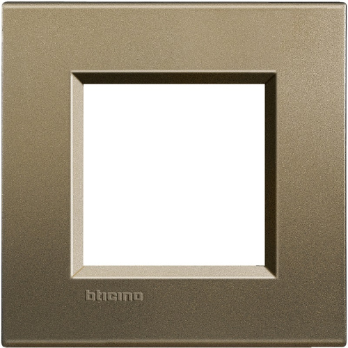 Рамка прямоугольная Legrand BTicino LivingLight 2 мод Коричневый шелк  Legrand — купить по цене от 2&nbsp;096 ₽ | ПрофБезопасность фото 2