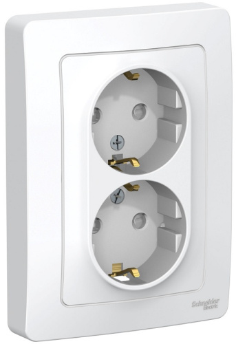 Розетка с заземлением Systeme Electric Blanca 1-м. 2-мод. шторки белый