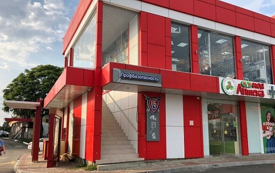 Оформление торгового зала в Лазаревском магазине