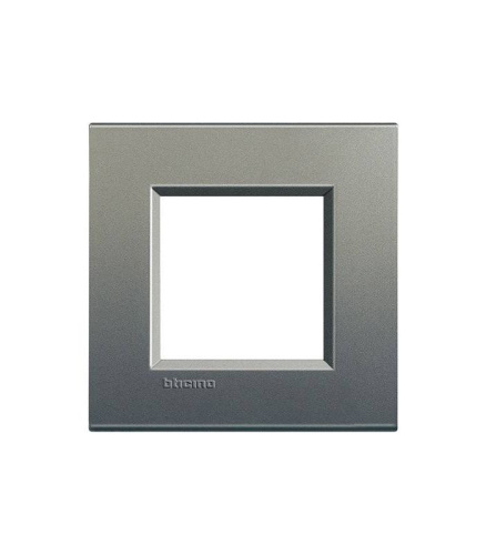 Рамка прямоугольная Legrand BTicino LivingLight 2 мод Исконный  Legrand — купить по цене от 3&nbsp;600 ₽ | ПрофБезопасность фото 2