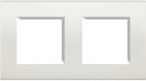 Рамка прямоугольная Legrand BTicino LivingLight 4 мод белый картинка