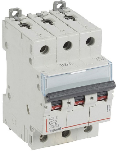 Выключатель автоматический Legrand DX3-E 6000 3п 32А C 10кА
