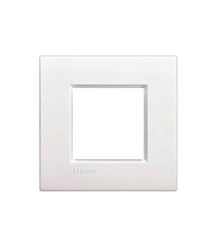 Рамка прямоугольная Legrand BTicino LivingLight 2 мод белый Legrand — купить по цене от 420 ₽ | ПрофБезопасность фото 2