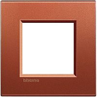Рамка прямоугольная Legrand BTicino LivingLight 2 мод Красный шелк  Legrand — купить по цене от 2&nbsp;096 ₽ | ПрофБезопасность
